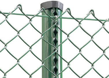 Aço carbono galvanizado rede de rede de cadeia de ligação vedação padrão de diamante com postes redondos de metal
