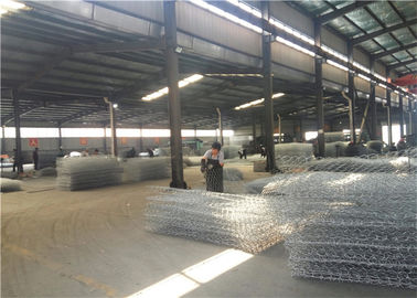 Caixas sextavadas galvanizadas de Gabion da rede de arame do mergulho quente para o impedimento da erosão do solo