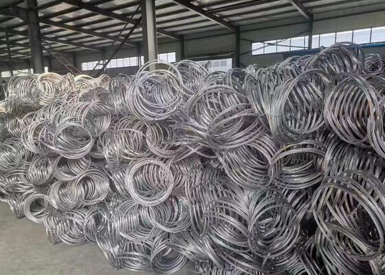 Rede de proteção contra quedas de rocha leve que oferece instalação e manutenção fáceis, garantindo a máxima defesa contra quedas de rocha